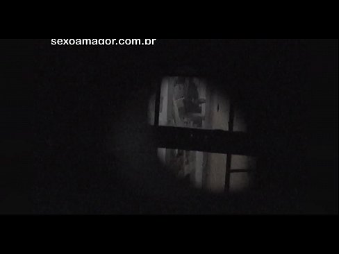 ❤️ Blondie wordt stiekem gefilmd door een voyeur uit de buurt, verstopt achter holle bakstenen ❌ Quality porn at nl.assistirhentai.ru ️❤